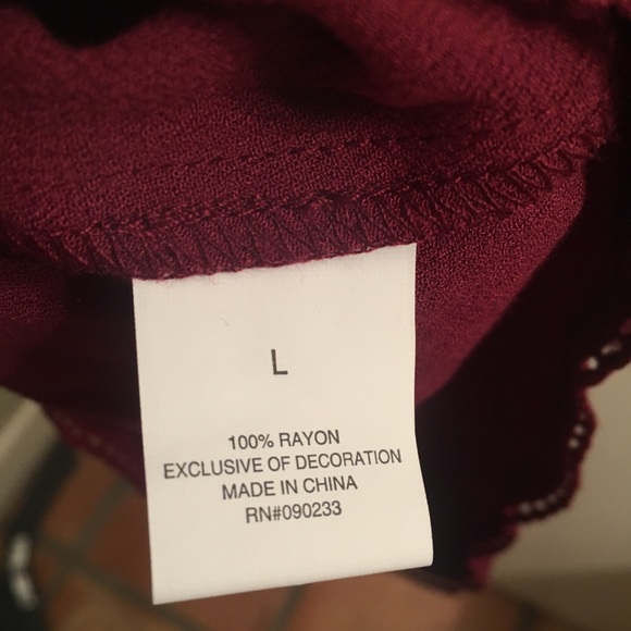 Red three-quarter sleeve crop top - Picture 8 of 8